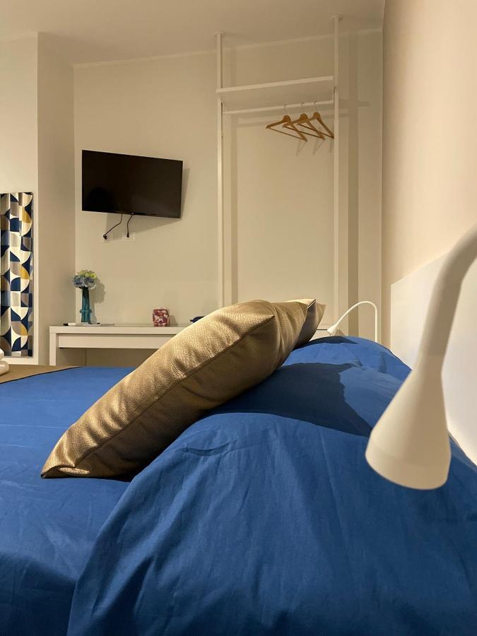 B&B M'Ama Non M'Ama Сантерамо-ин-Колле Экстерьер фото
