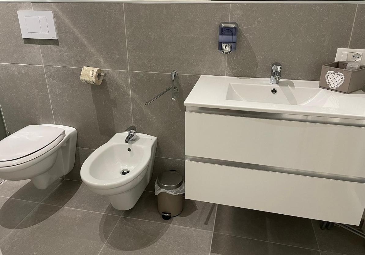 B&B M'Ama Non M'Ama Сантерамо-ин-Колле Экстерьер фото
