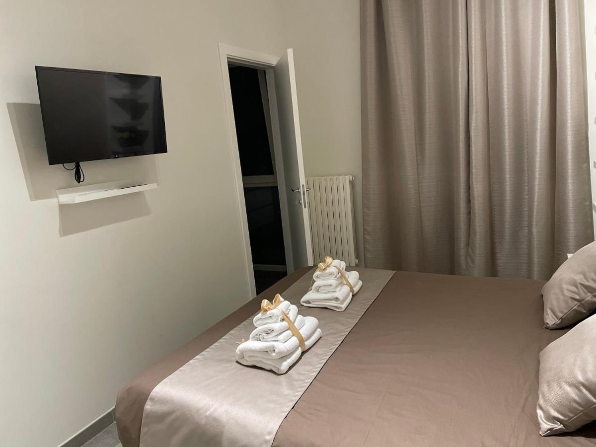 B&B M'Ama Non M'Ama Сантерамо-ин-Колле Экстерьер фото